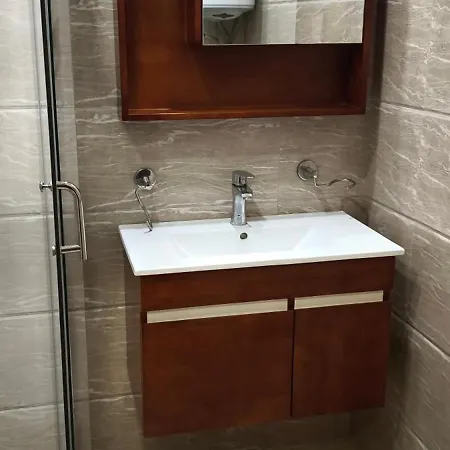 One Bedroom 2 - Restaurant Stadium *